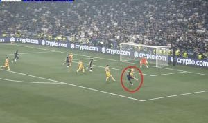 无限被爆外媒：迪马尔科半场表现灾难，两粒丢球都要负责