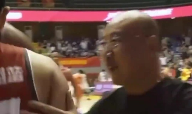 关键先生！薛傅文决胜三记三分并上演准绝杀 率队逆转锁定季后赛